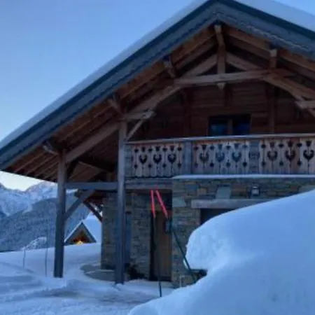 Fontaines Chalet